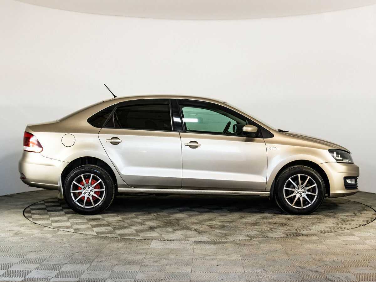 Volkswagen Polo б/у, 2016, Механическая. Фото: #3