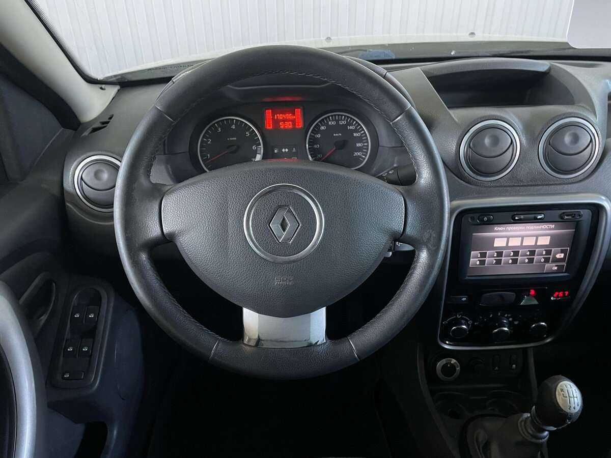 Renault Duster б/у, 2013, Механическая. Фото: #9