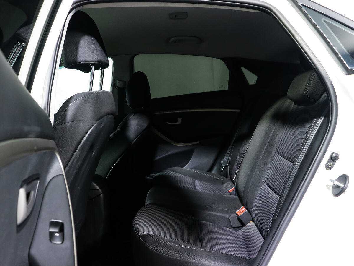 Hyundai i30 б/у, 2013, Механическая. Фото: #9