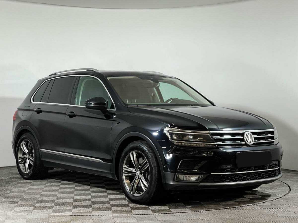 Volkswagen Tiguan б/у, 2017, Роботизированная. Фото: #2