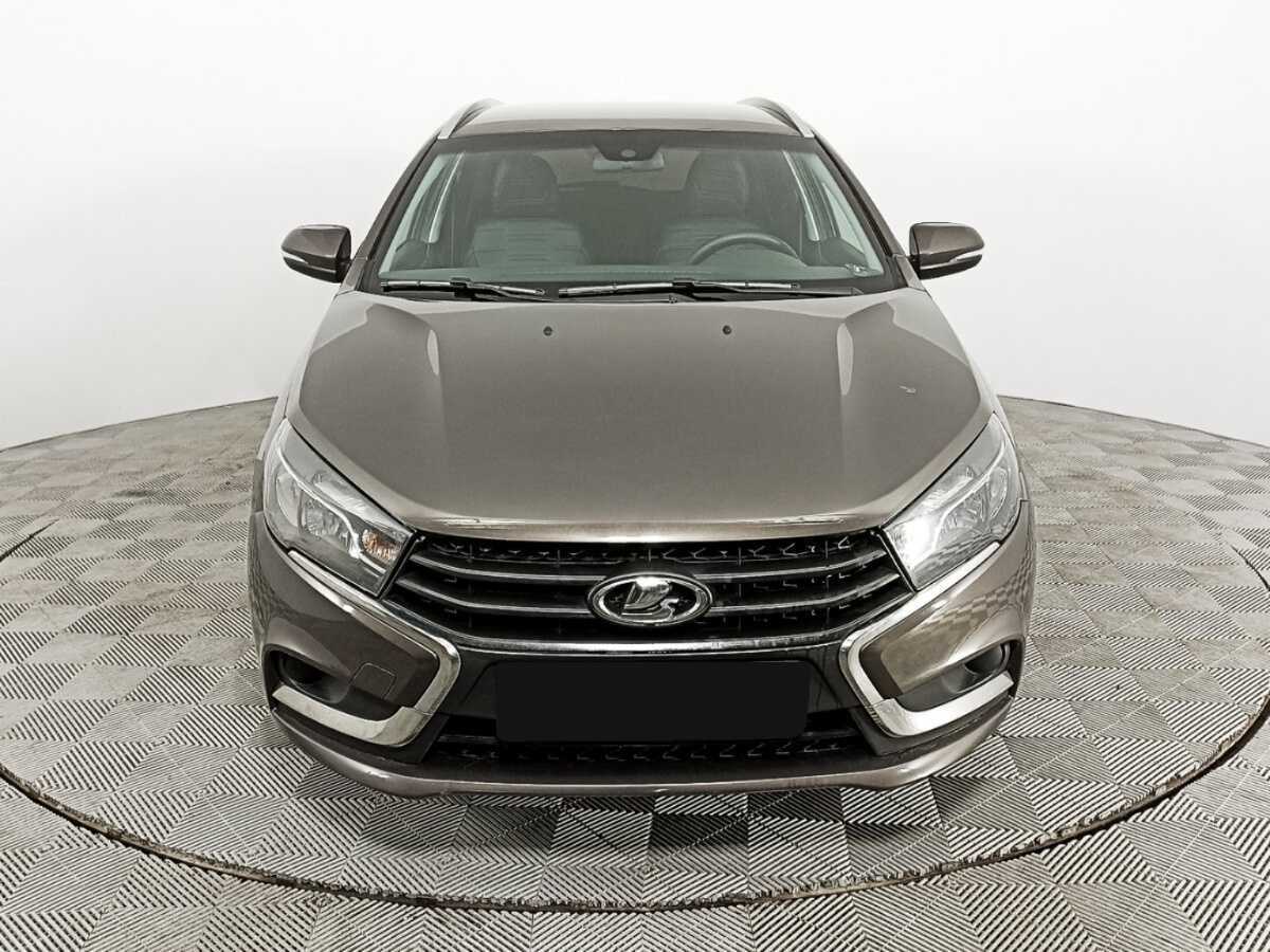 Lada (ВАЗ) Vesta б/у, 2021, Механическая. Фото: #1