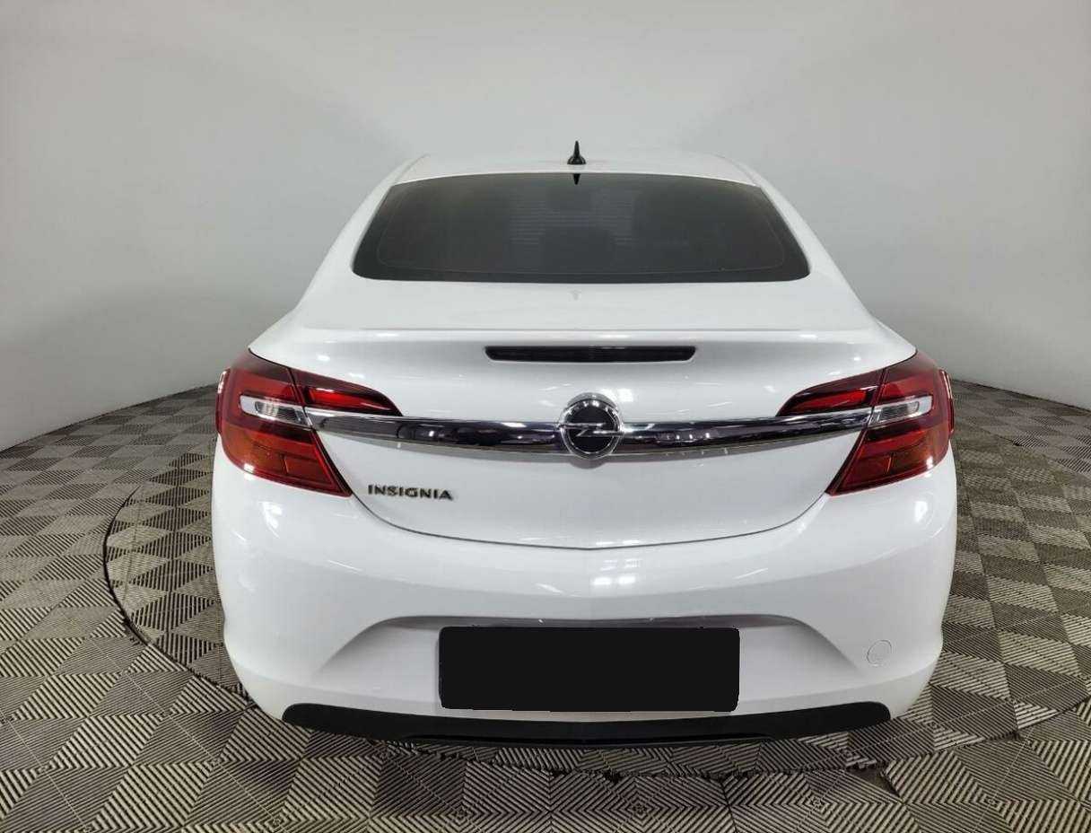 Opel Insignia б/у, 2013, Механическая. Фото: #2