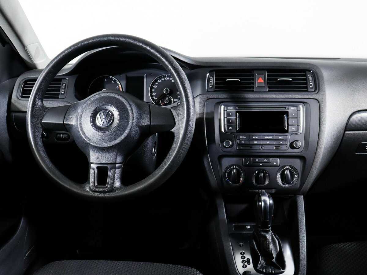 Volkswagen Jetta б/у, 2013, Автоматическая. Фото: #8