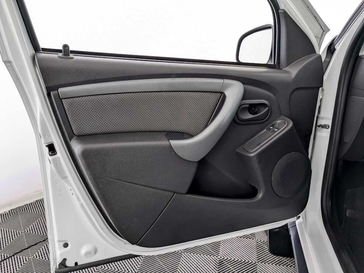 Renault Duster б/у, 2018, Механическая. Фото: #14