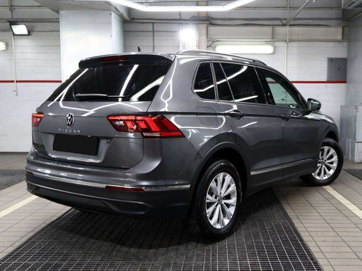 Volkswagen Tiguan б/у, 2021, Роботизированная. Фото: #4