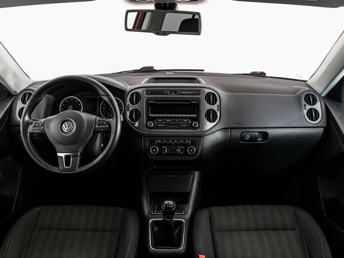 Volkswagen Tiguan б/у, 2012, Механическая. Фото: #7