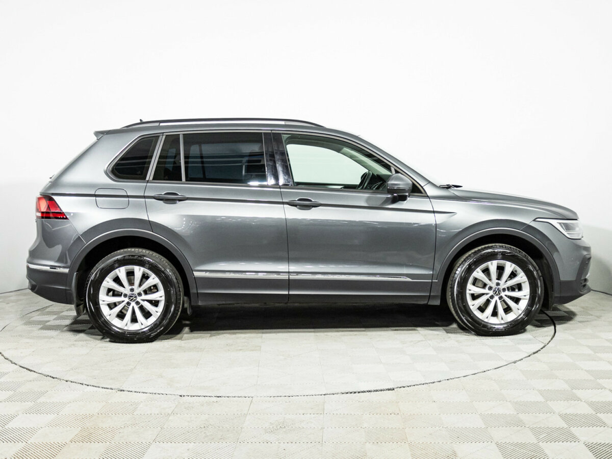 Volkswagen Tiguan б/у, 2022, Роботизированная. Фото: #3