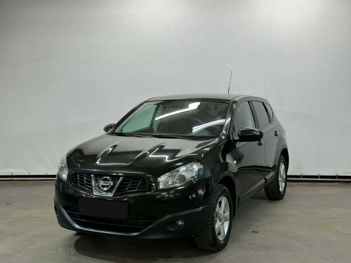 Nissan Qashqai б/у, 2013, Механическая. Посмотреть фото