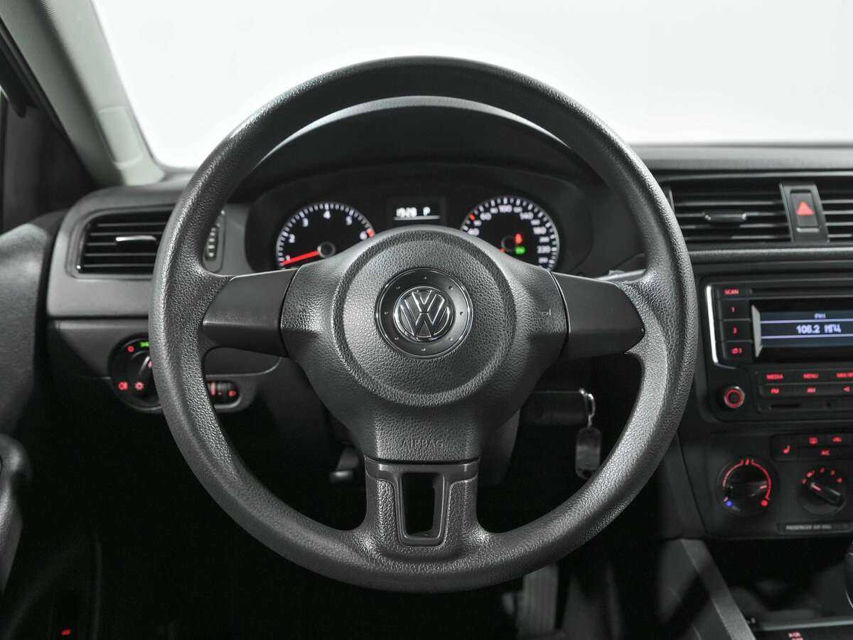 Volkswagen Jetta б/у, 2013, Автоматическая. Фото: #8