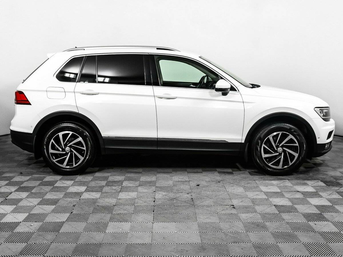 Volkswagen Tiguan б/у, 2018, Роботизированная. Фото: #3