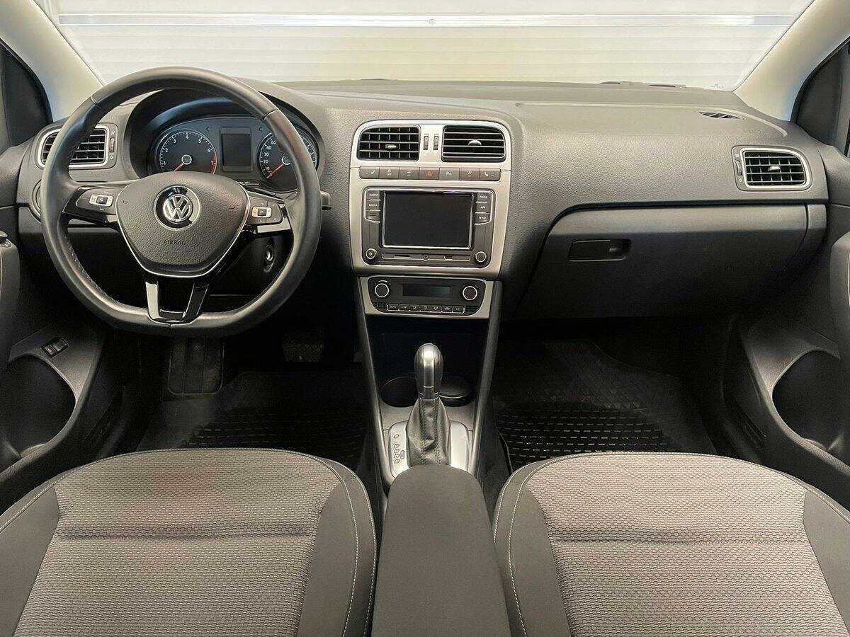 Volkswagen Polo б/у, 2018, Автоматическая. Фото: #8