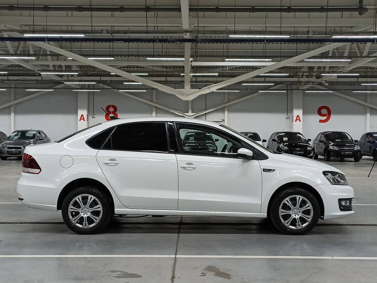 Volkswagen Polo б/у, 2018, Автоматическая. Фото: #3