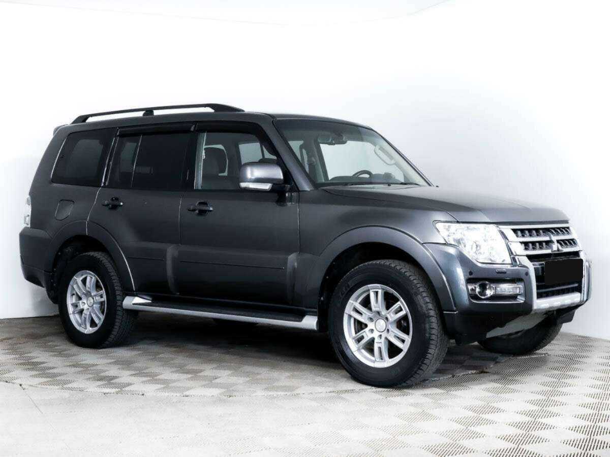 Mitsubishi Pajero б/у, 2018, Автоматическая. Фото: #2