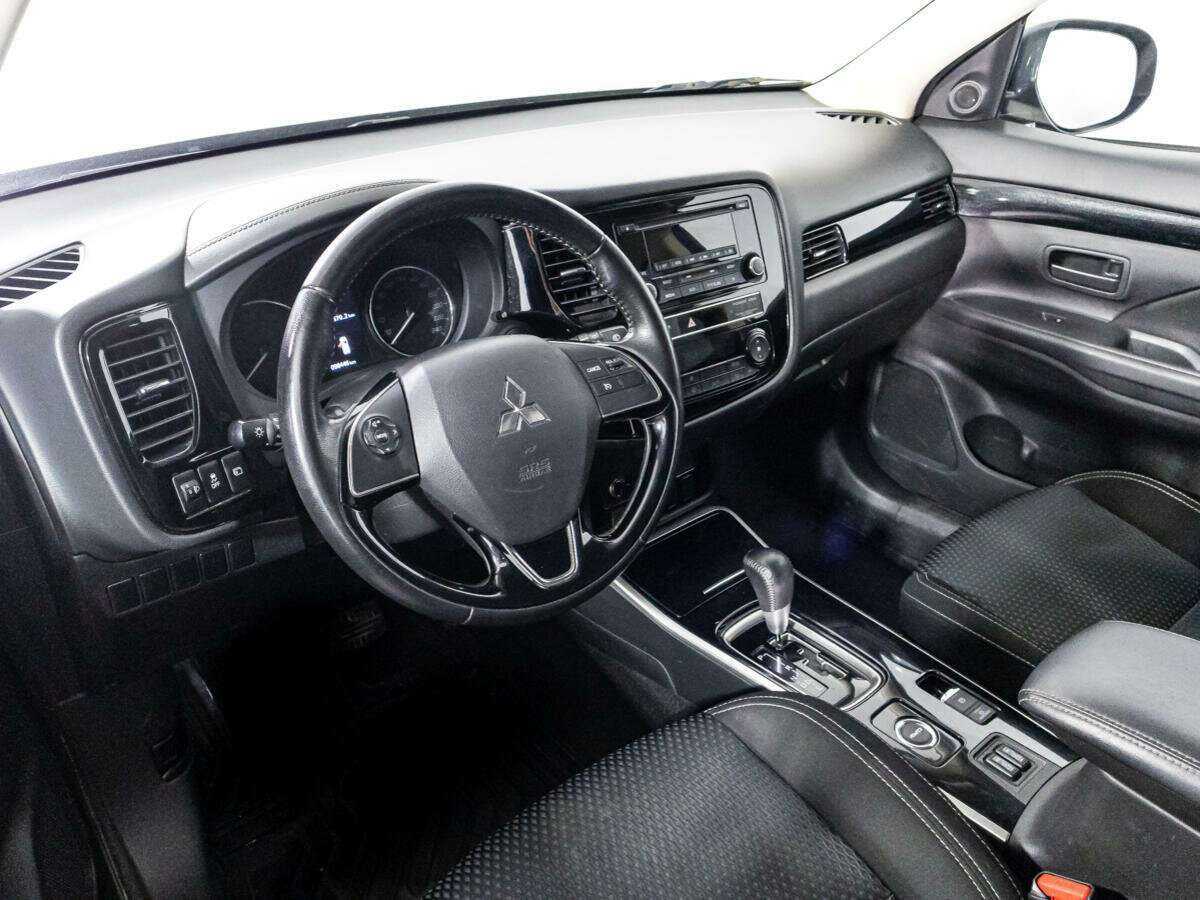 Mitsubishi Outlander б/у, 2019, Вариатор. Фото: #10