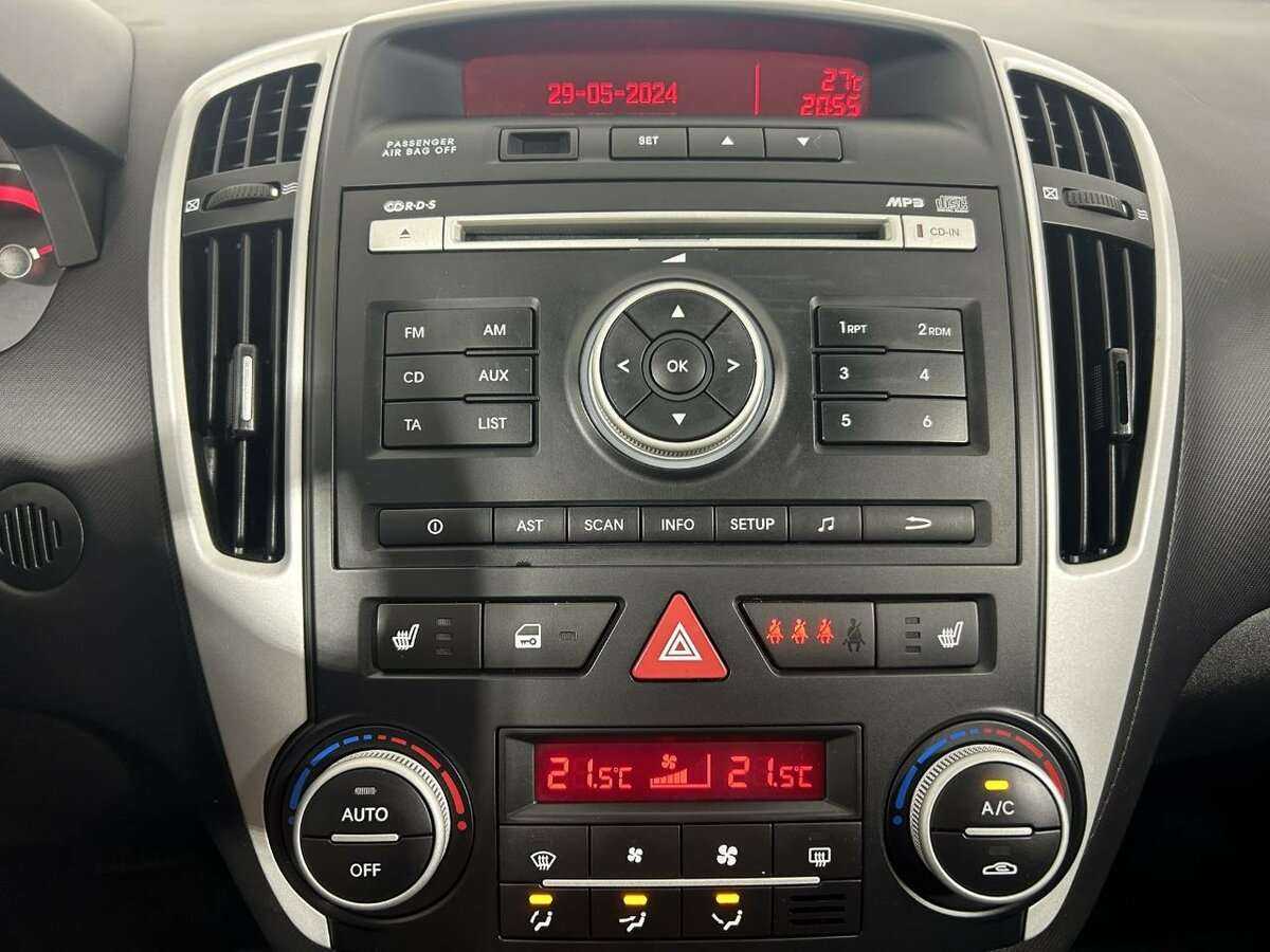 Kia Ceed б/у, 2012, Автоматическая. Фото: #11