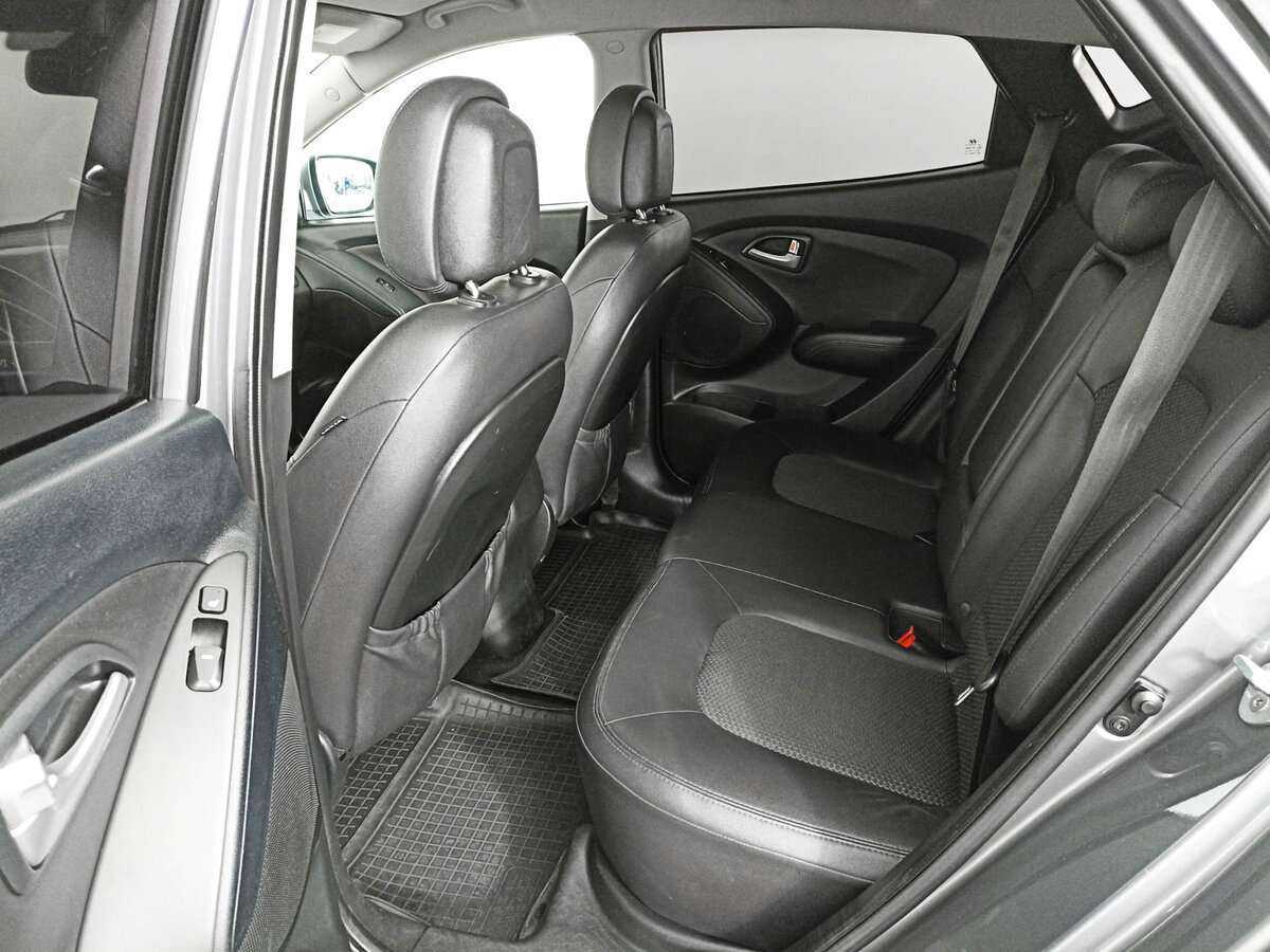Hyundai ix35 б/у, 2012, Автоматическая. Фото: #6