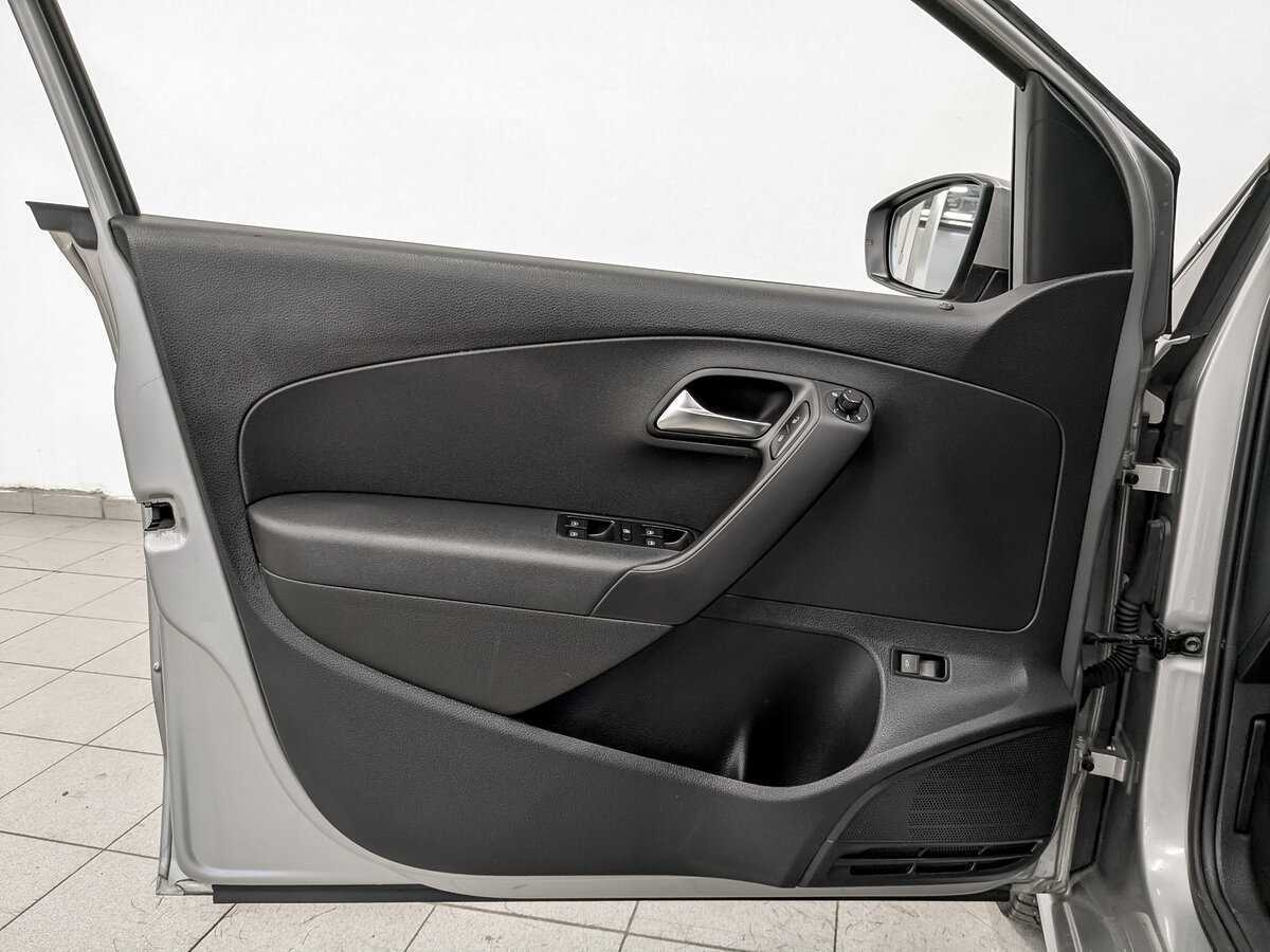 Volkswagen Polo б/у, 2018, Автоматическая. Фото: #18