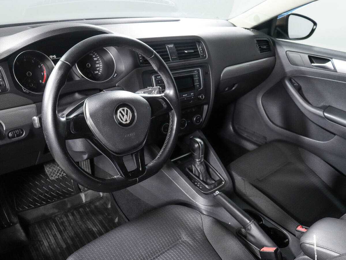 Volkswagen Jetta б/у, 2015, Автоматическая. Фото: #11