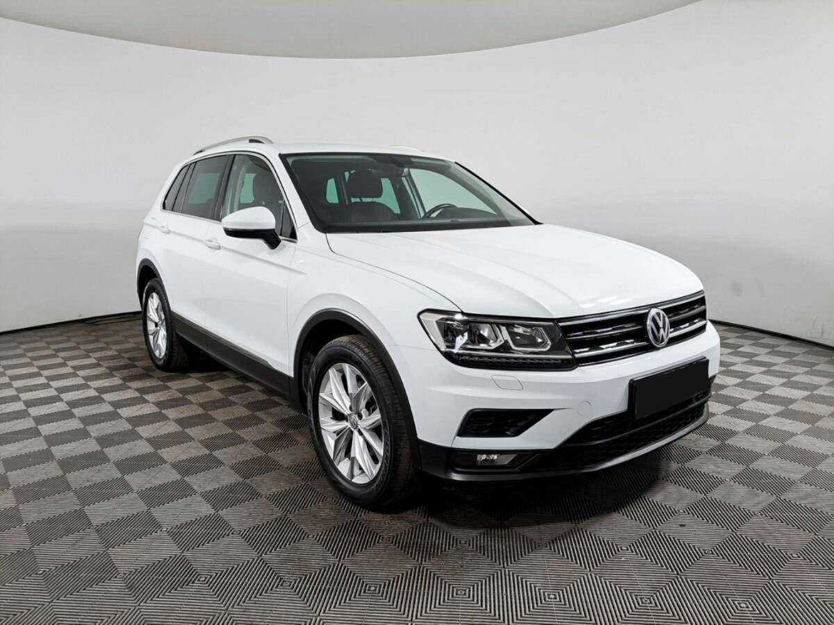 Volkswagen Tiguan б/у, 2017, Роботизированная. Фото: #2