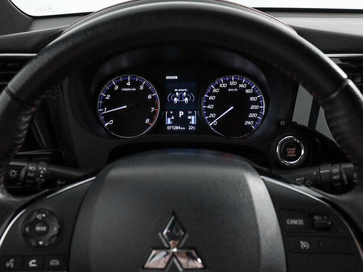 Mitsubishi Outlander б/у, 2020, Вариатор. Фото: #17