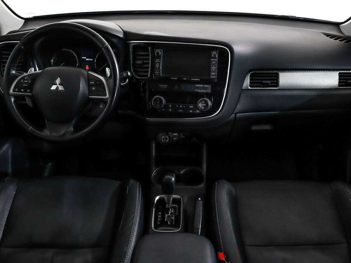 Mitsubishi Outlander б/у, 2014, Автоматическая. Фото: #9
