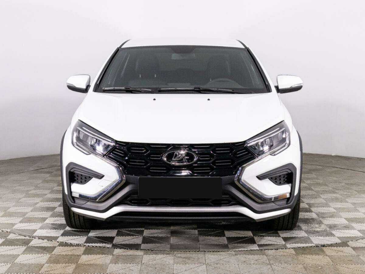 Lada (ВАЗ) Vesta б/у, 2023, Механическая. Фото: #1