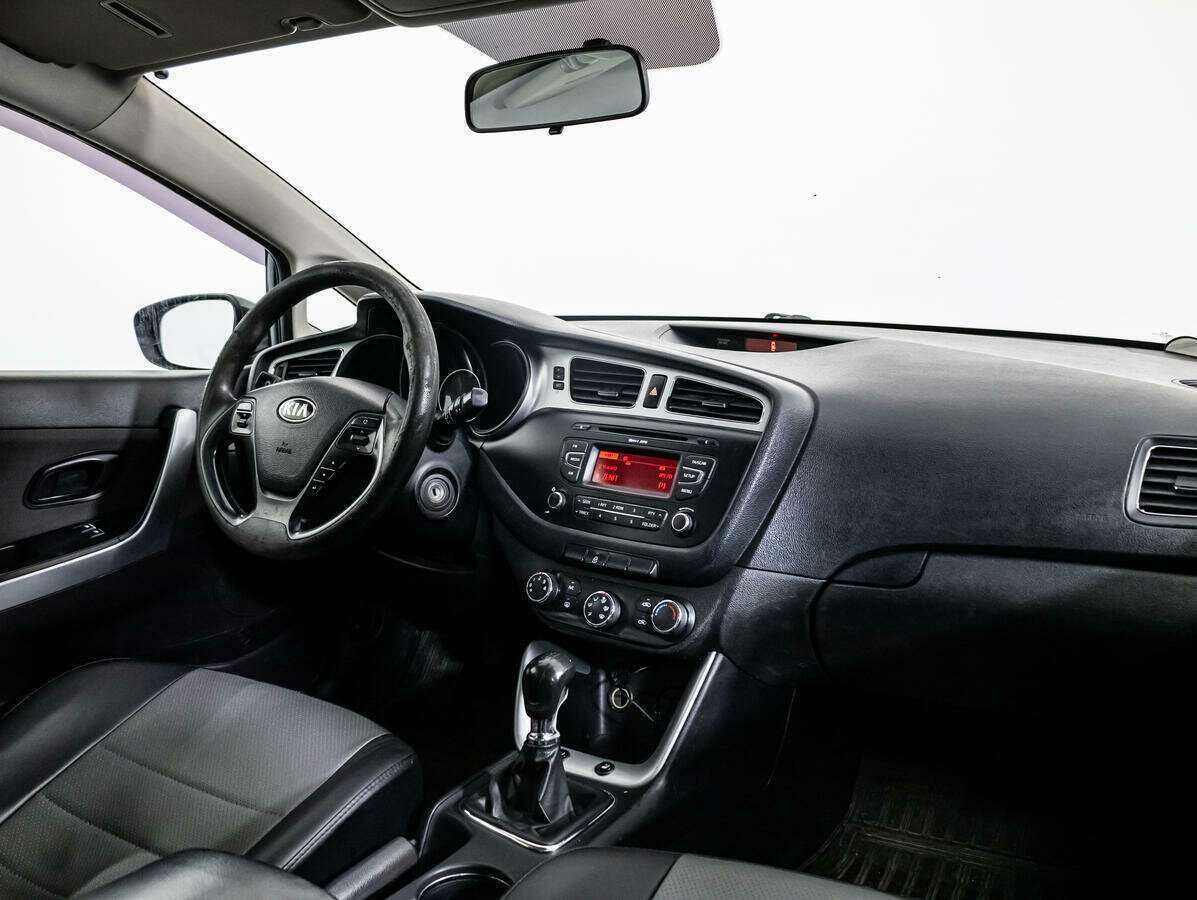 Kia Ceed б/у, 2013, Механическая. Фото: #6
