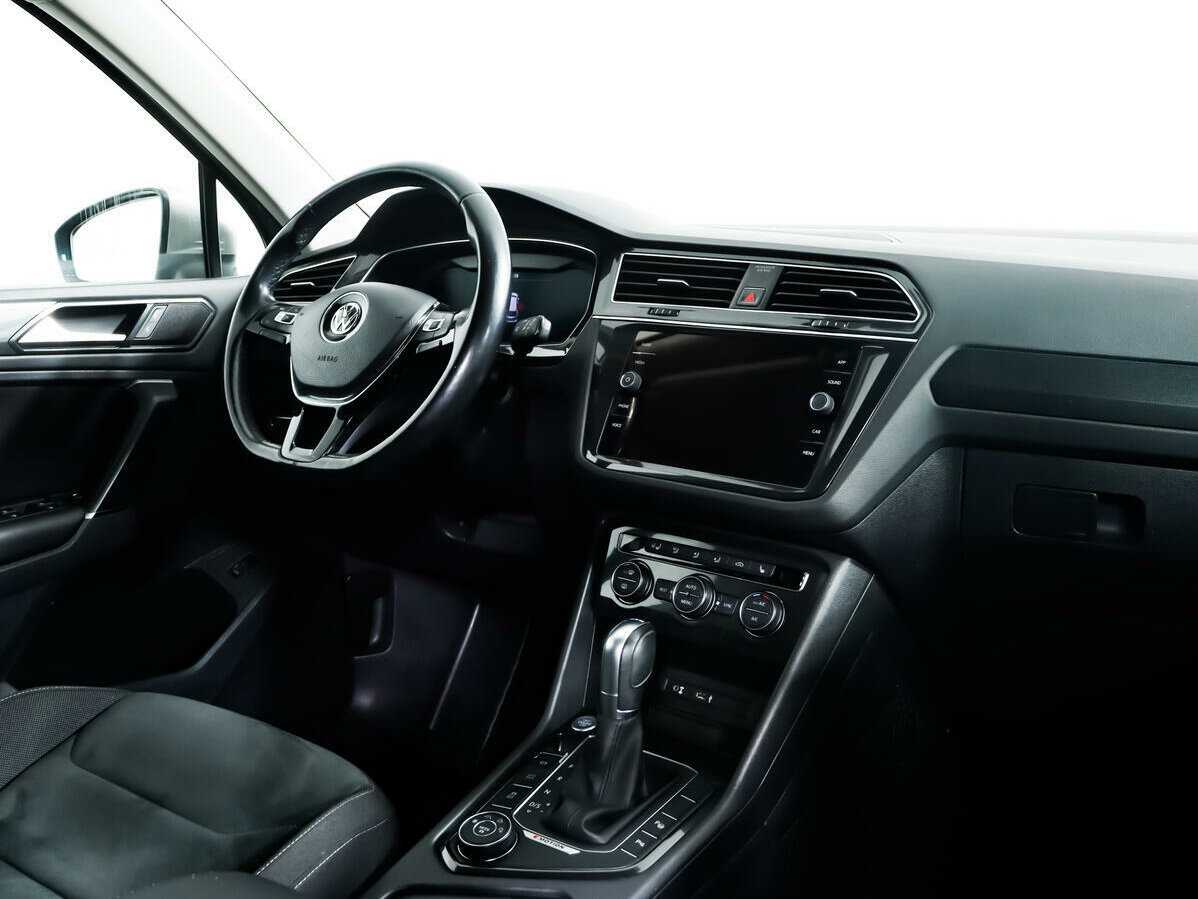 Volkswagen Tiguan б/у, 2017, Роботизированная. Фото: #6
