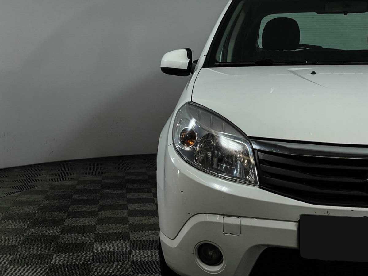 Renault Sandero б/у, 2013, Механическая. Фото: #8