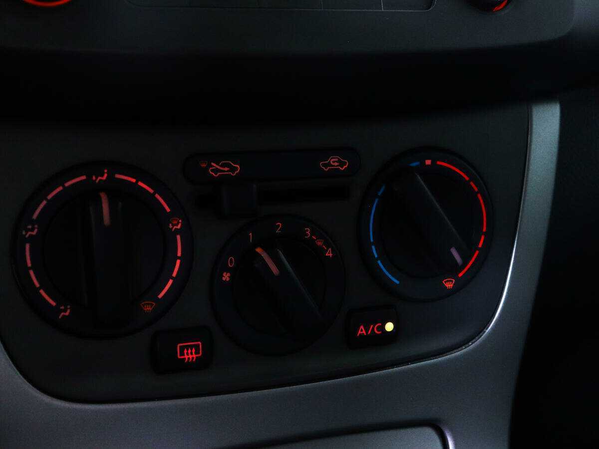 Nissan Sentra б/у, 2015, Вариатор. Фото: #13