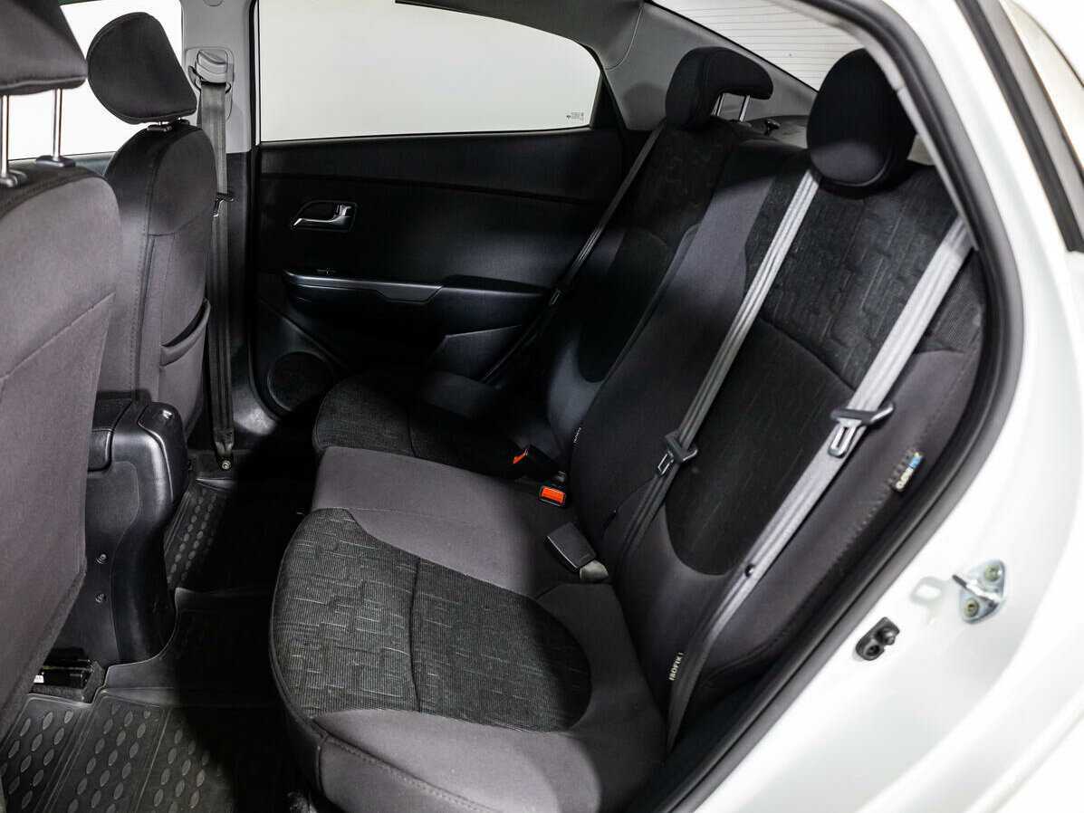 Kia Rio б/у, 2015, Автоматическая. Фото: #9