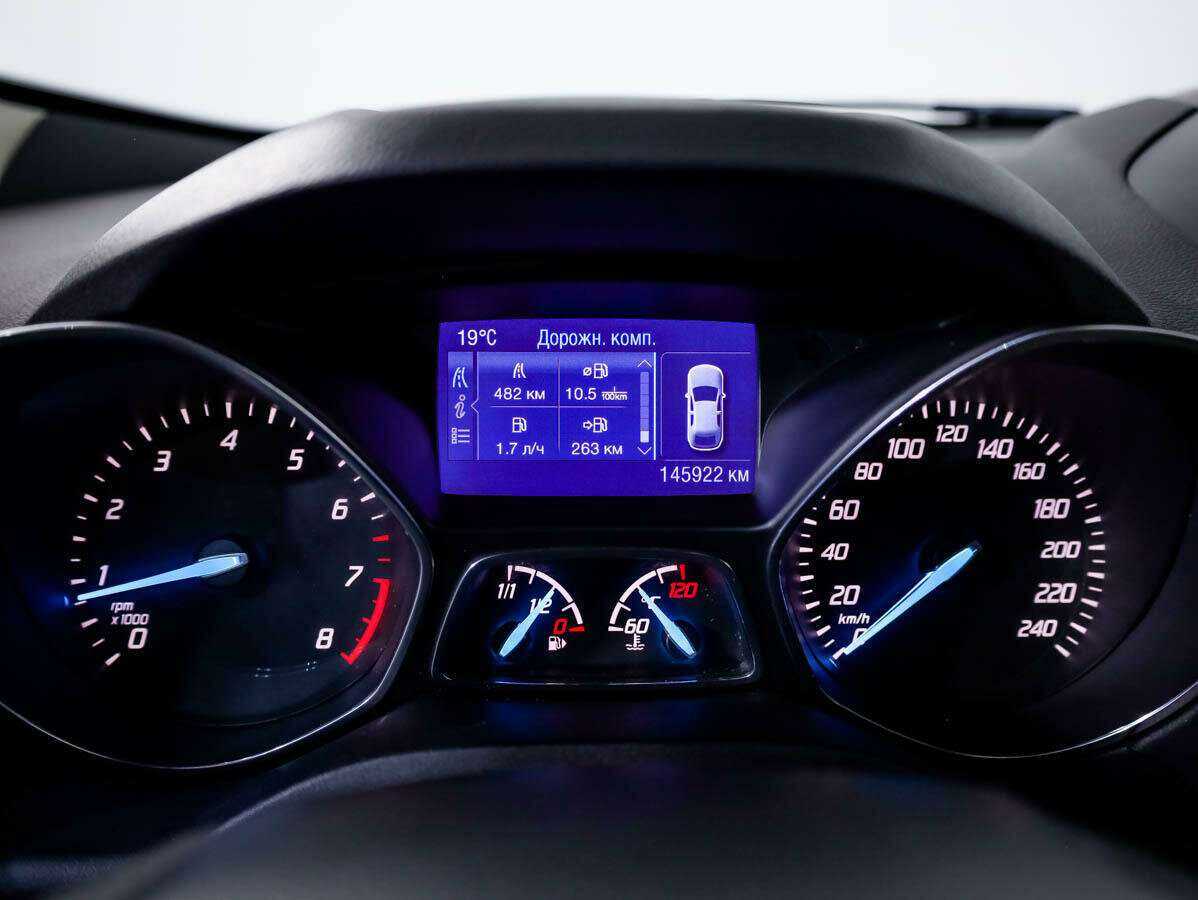Ford Kuga б/у, 2013, Механическая. Фото: #9