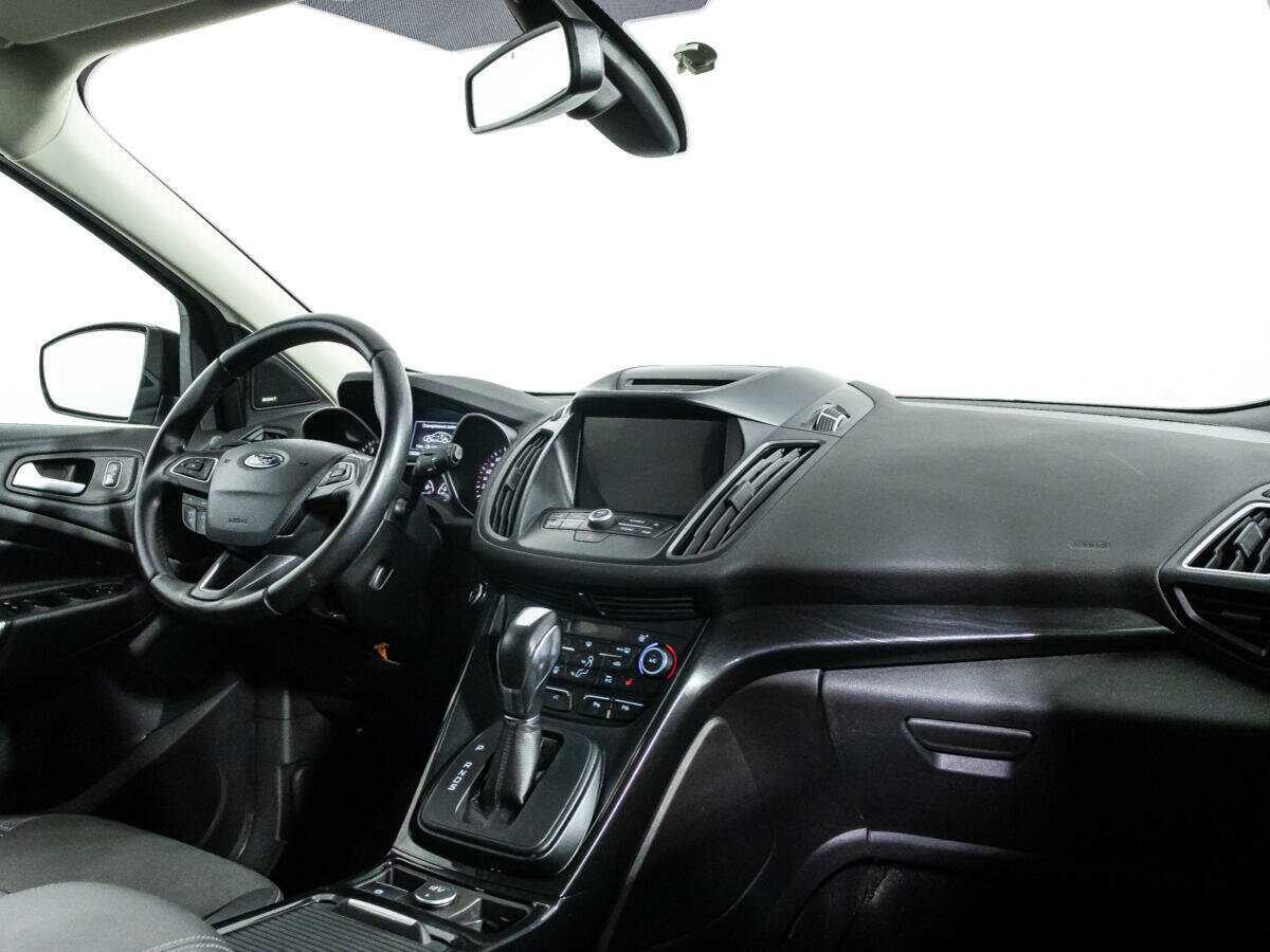 Ford Kuga б/у, 2017, Автоматическая. Фото: #8