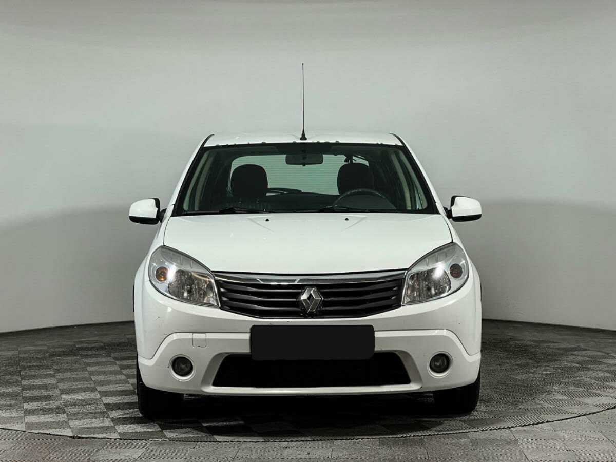 Renault Sandero б/у, 2013, Механическая. Фото: #1