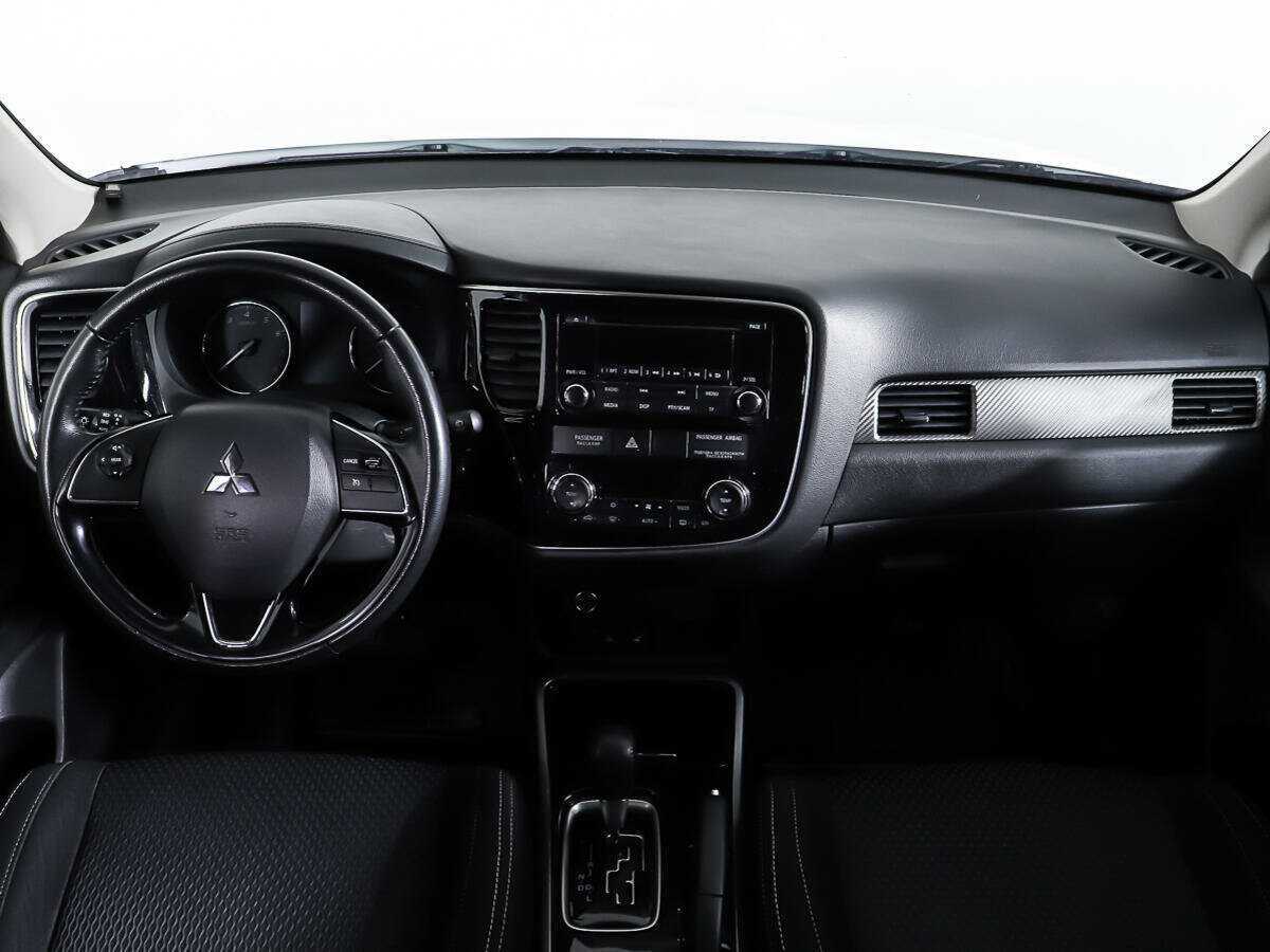 Mitsubishi Outlander б/у, 2018, Вариатор. Фото: #10