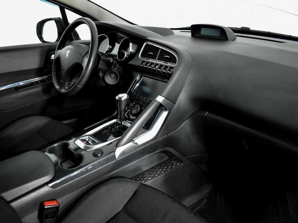 Peugeot 3008 б/у, 2014, Автоматическая. Фото: #10