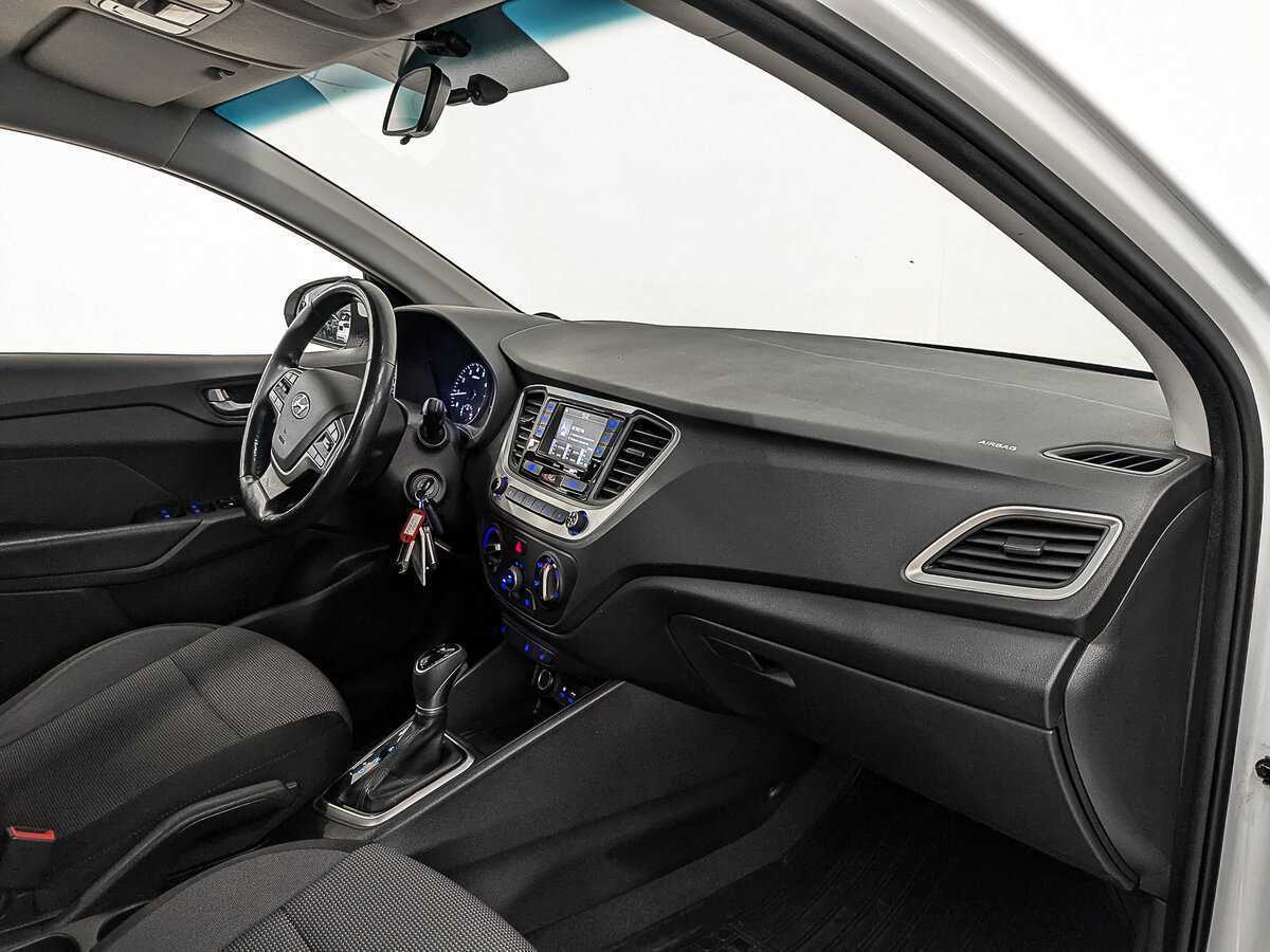 Hyundai Solaris б/у, 2017, Автоматическая. Фото: #12