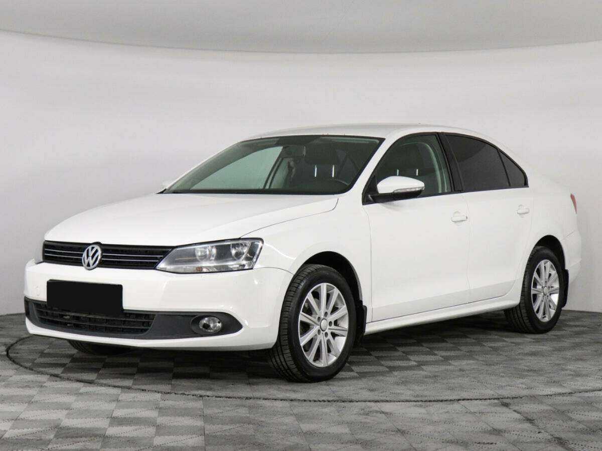 Volkswagen Jetta б/у, 2013, Механическая. Фото: #0