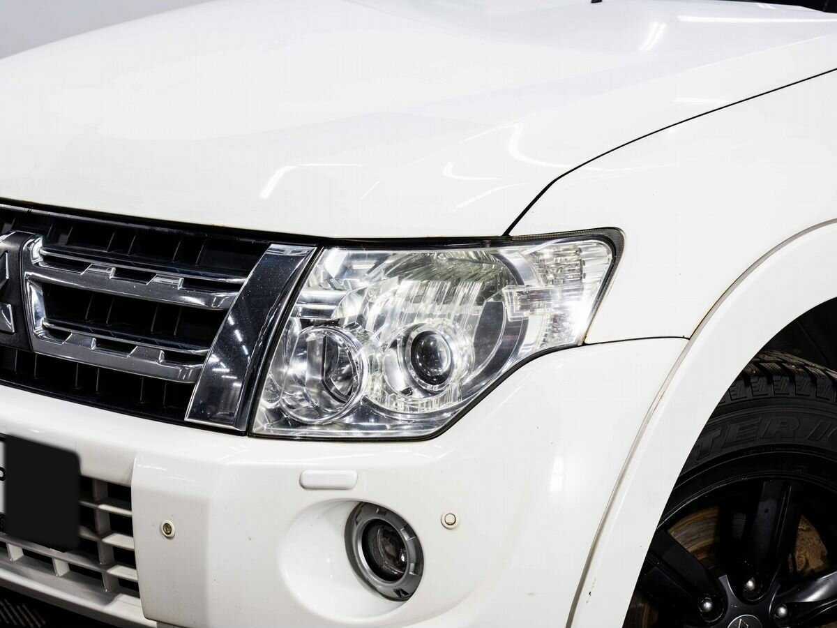 Mitsubishi Pajero б/у, 2013, Автоматическая. Фото: #6
