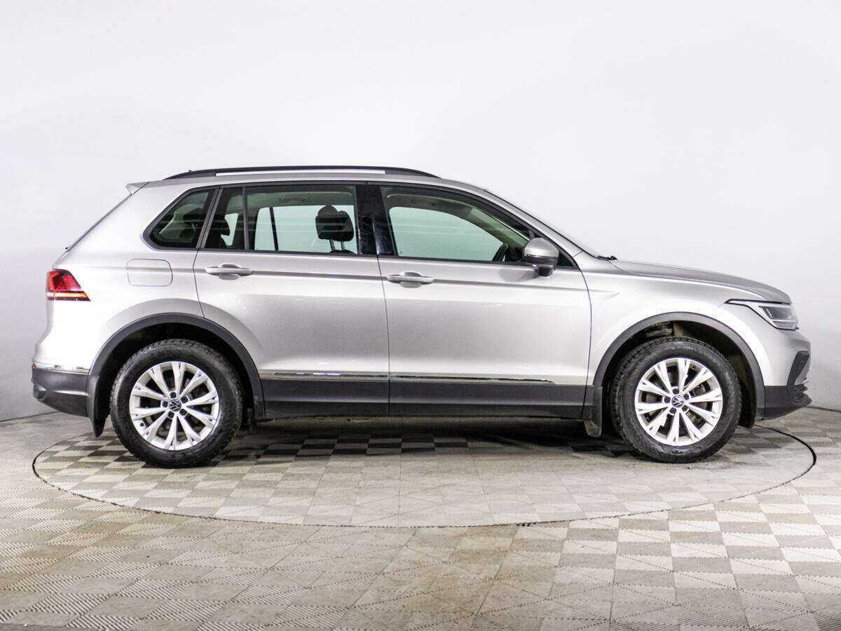 Volkswagen Tiguan б/у, 2021, Роботизированная. Фото: #3