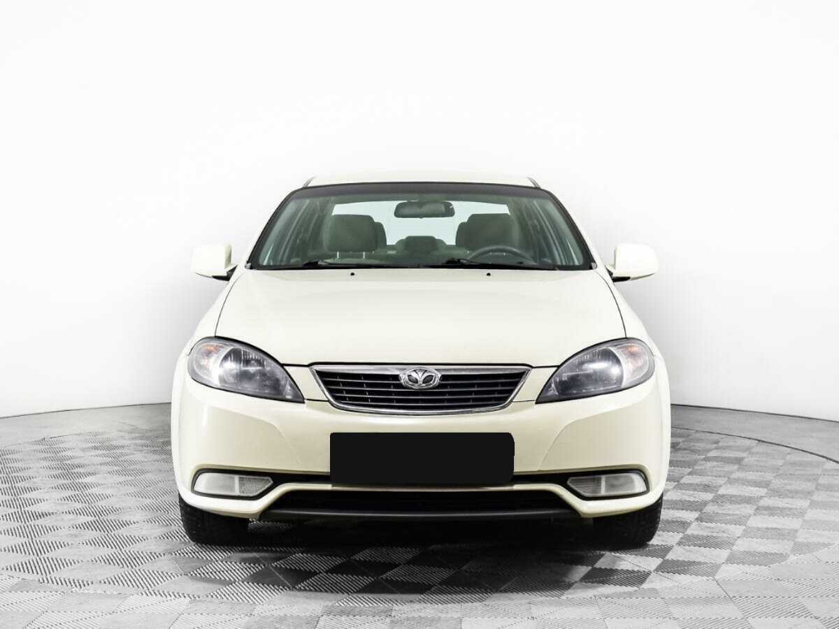 Daewoo Gentra б/у, 2014, Автоматическая. Фото: #1