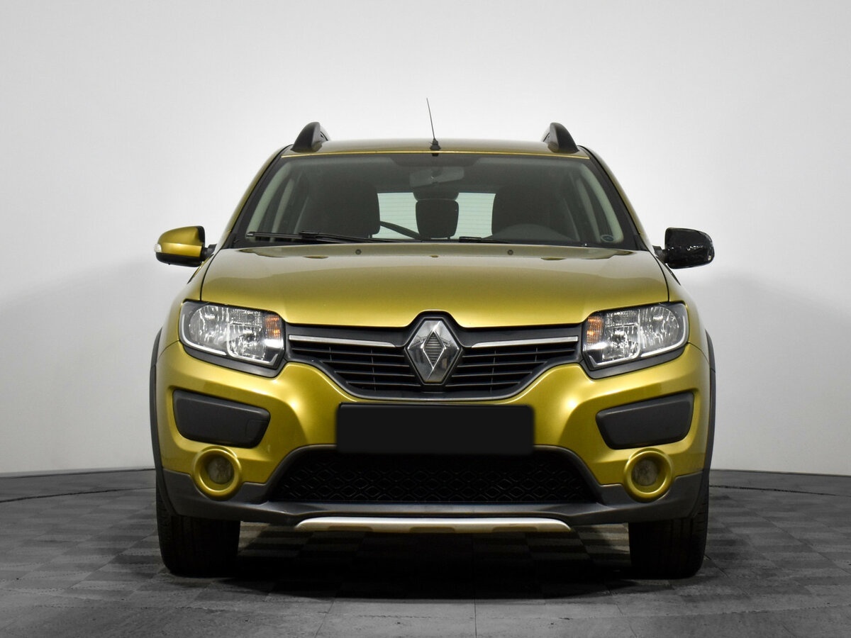 Renault Sandero б/у, 2016, Механическая. Фото: #1