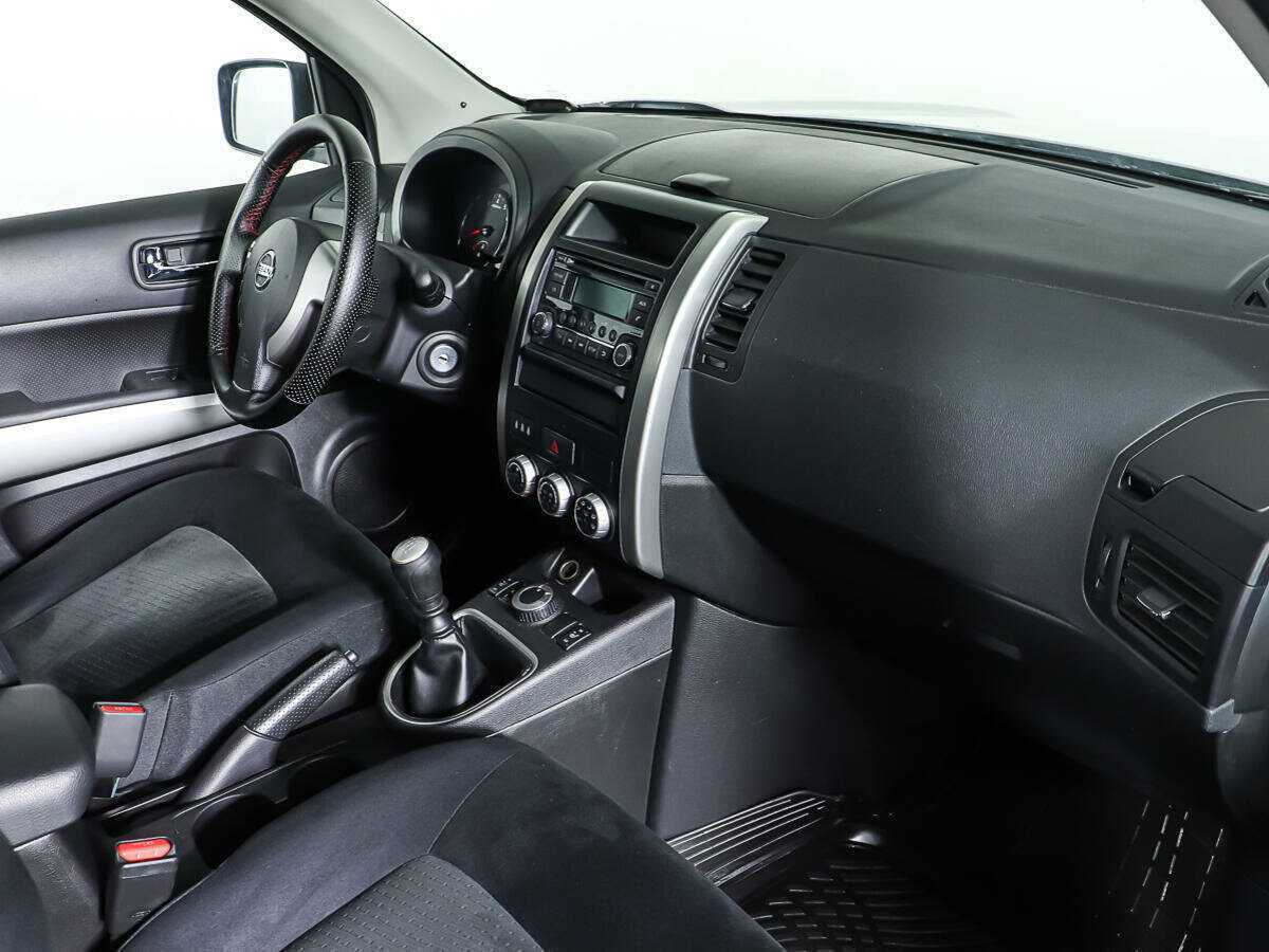 Nissan X-Trail б/у, 2013, Механическая. Фото: #7