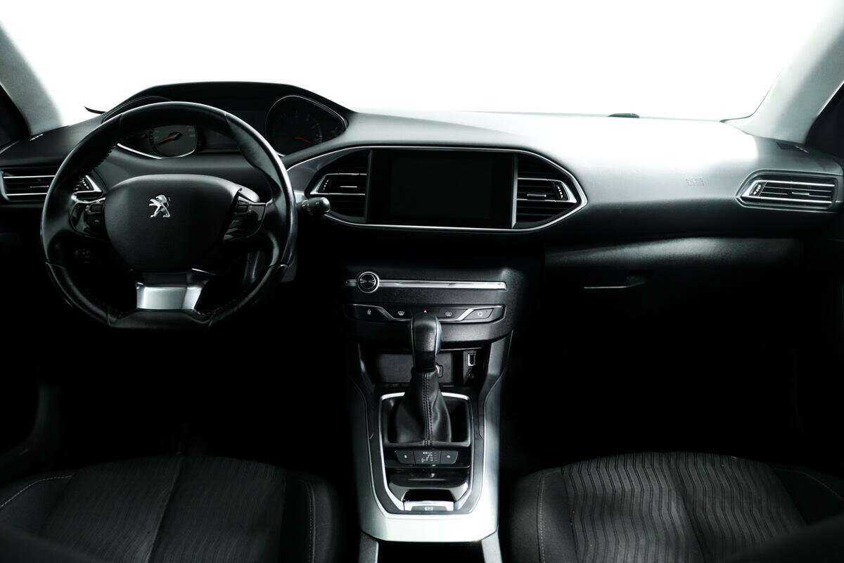 Peugeot 308 б/у, 2014, Автоматическая. Фото: #10