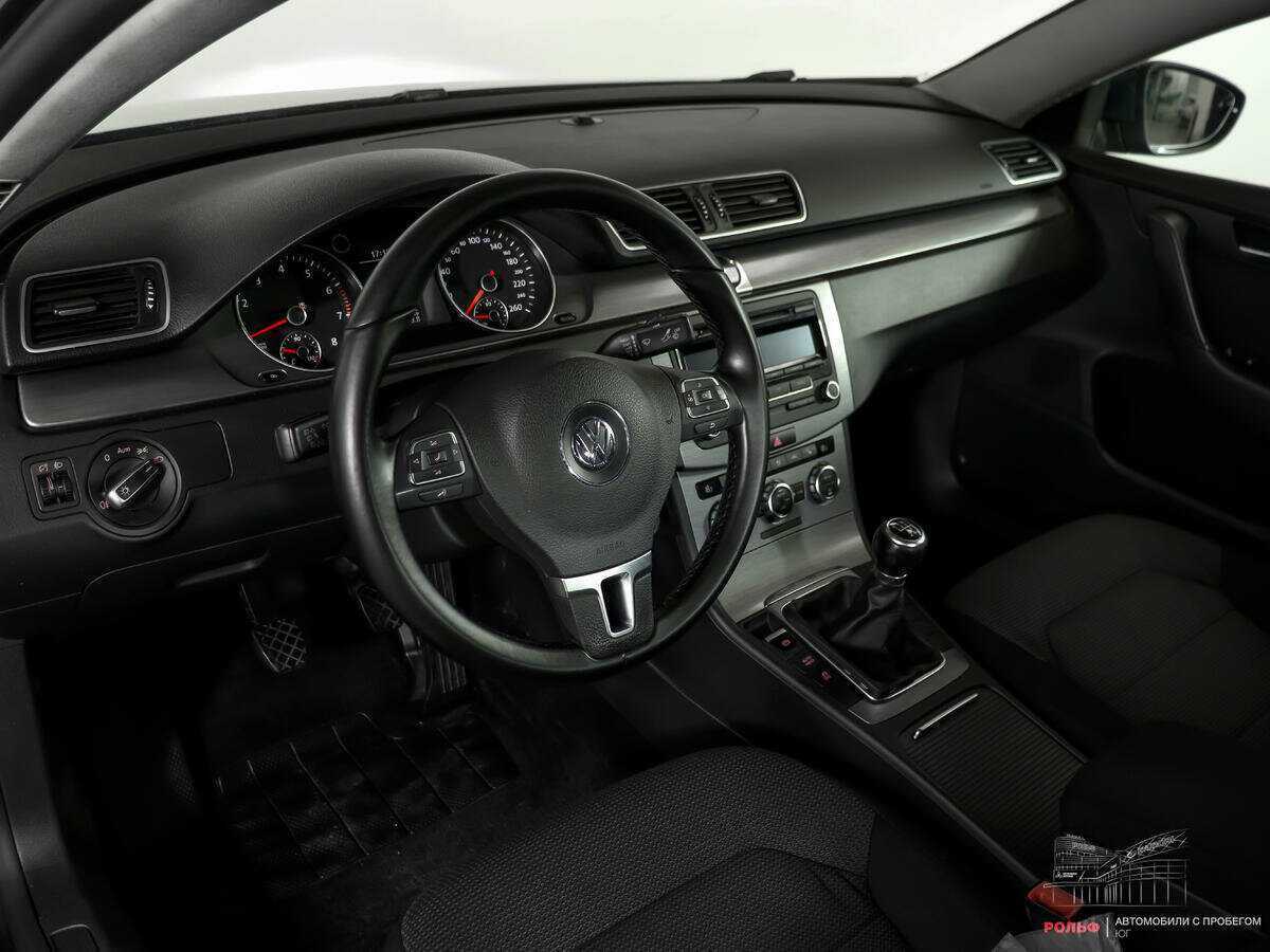 Volkswagen Passat б/у, 2012, Механическая. Фото: #13