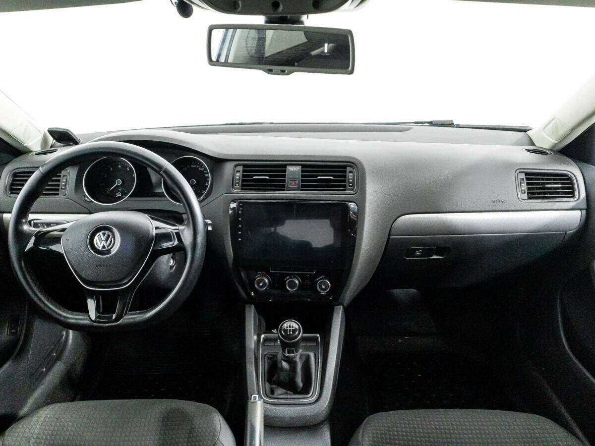 Volkswagen Jetta б/у, 2015, Механическая. Фото: #12
