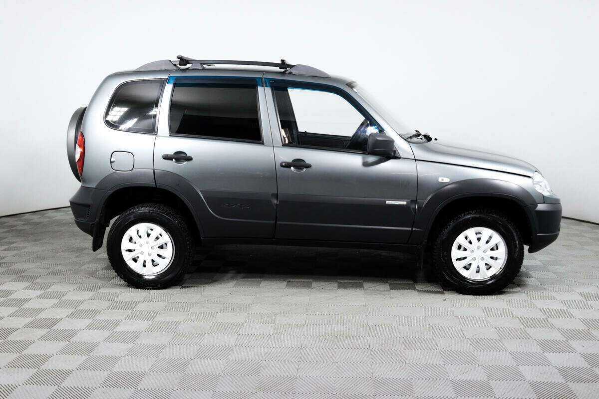 Chevrolet Niva б/у, 2014, Механическая. Фото: #3
