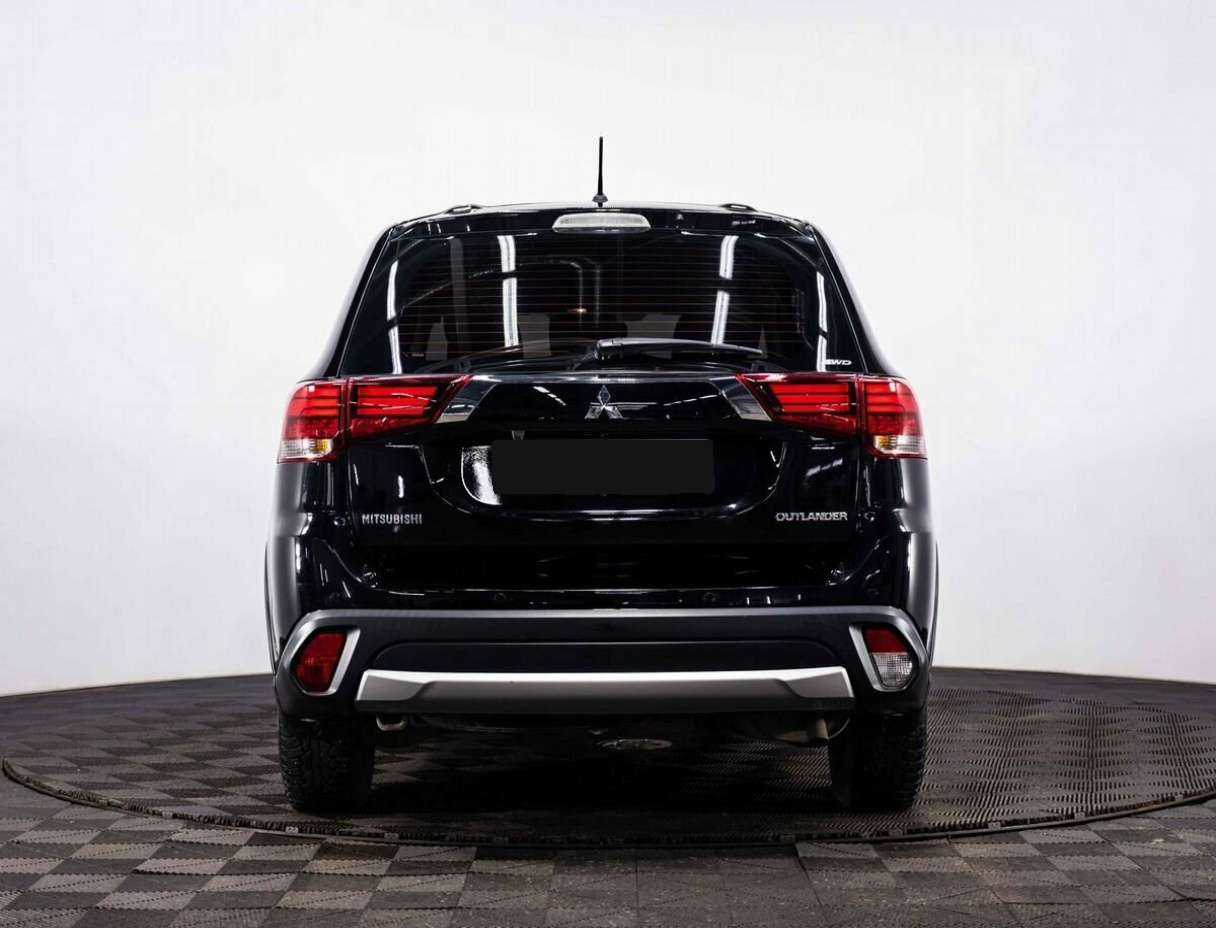 Mitsubishi Outlander б/у, 2016, Вариатор. Фото: #4