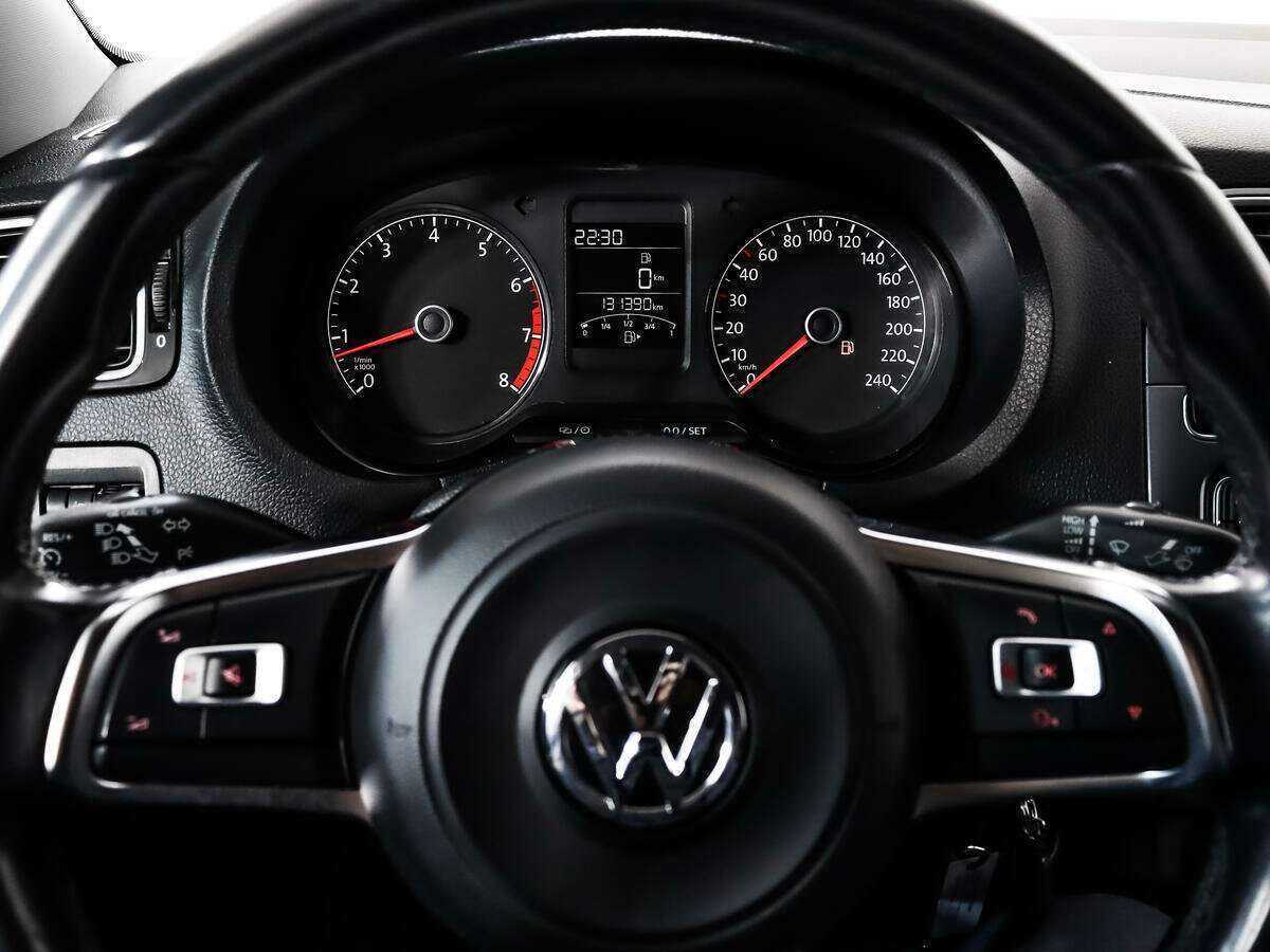 Volkswagen Polo б/у, 2018, Механическая. Фото: #16