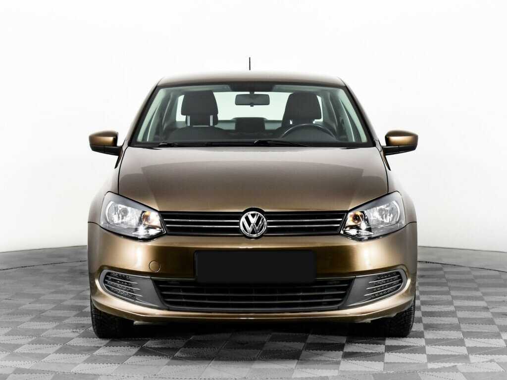 Volkswagen Polo б/у, 2015, Автоматическая. Фото: #1